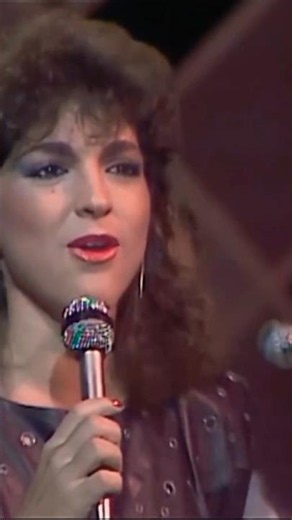 Gloria Estefan / Dr. Beat