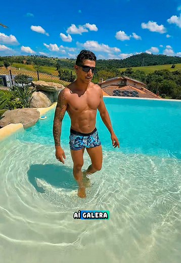 Piscina Praia: A Magia da Natureza em Seu Refúgio