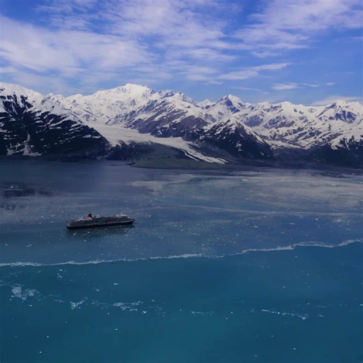 Experience the stunning beauty of Alaska's landscapes on Queen Elizabeth and enjoy up to $400 Onboard Credit per stateroom, plus inclusive Hotel & Dining Service Charges. | Cunard
