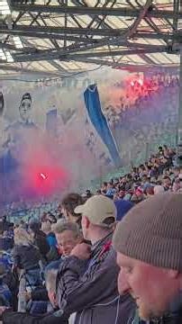 ​⚽️ Teure Pyro-Show: RWE übernimmt die Tabellenführung – der Strafen-Tabelle! 💸​