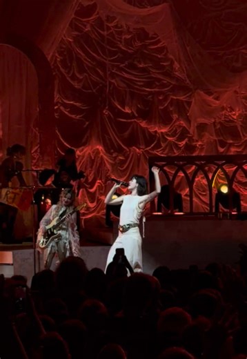 La Femme d'Abigail Morris : Dernier Dîner à Brisbane