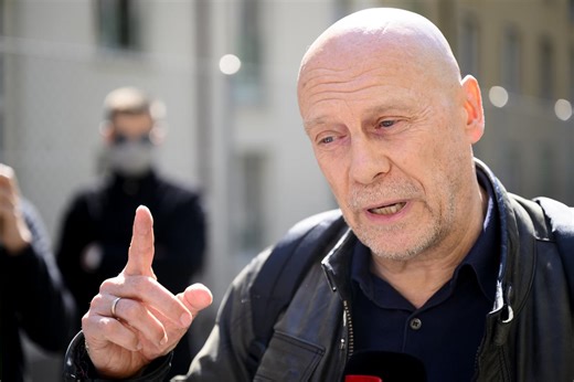 Alain Soral interpellé chez lui par la police pour des propos présumés antisémites | RTS