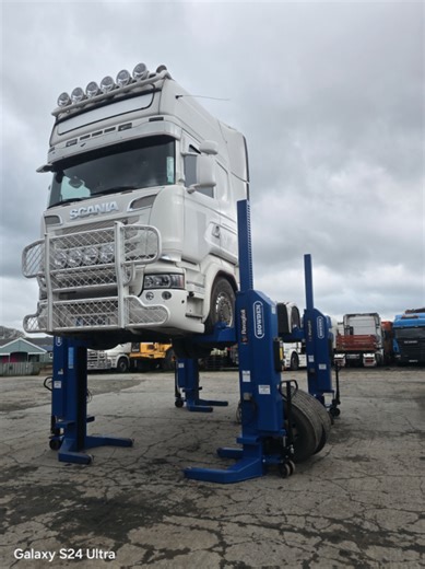 #ireland #trucks #scania #v8