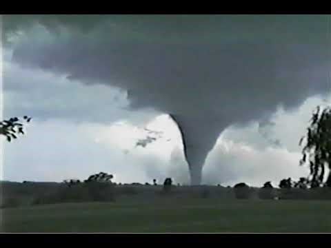 Oakfield Wisconsin July 18 1996 Wx-Fx / Don Lloyd