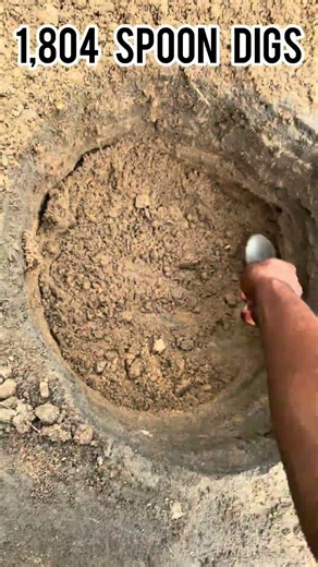 Day 19 of digging a secret bunker with spoon #spoon #digging #bunker #challenge #day#spoontobunker