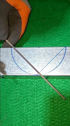 The iron angle is very sturdy #shortvideo #tools #ironworkdesign #iron #woodworking