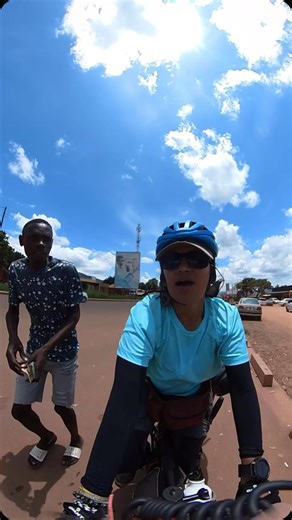 MeghyLost | Rule number one never change money in borders and you have more than 2 people around you ! They will scam you smartly ! Many stories I... | Instagram