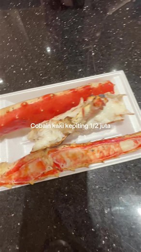 Makan Kaki Kepiting di Osaka: Pengalaman Setengah Juta
