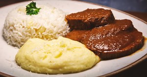 Recept za najsočnije juneće šnicle u saftu: Jelo u kome će uživati sva čula