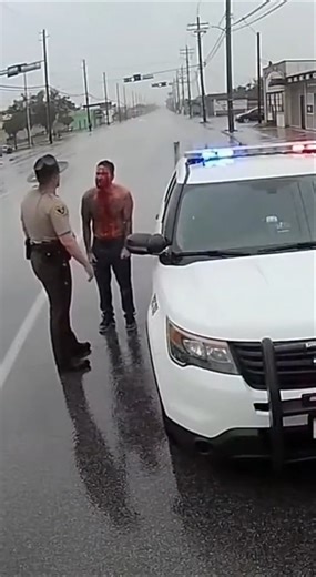 😳🚨 Officer Is Hit — What K9 Kane Does Next Happens in Seconds 🐕