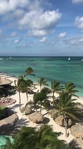 Welcome to Aruba! Where everyday feels like summer ! 🌴☀️ | Holiday Inn Resort Aruba-Beach Resort & Casino