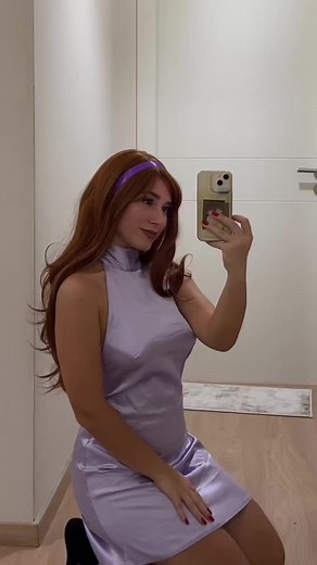 Follow me on insta for pics @ir1sa 🤍 #daphnecosplay #scoobydoo