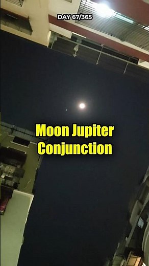 Moon Meets Jupiter… And You Can See Its Moons 😳🌙 Rare Jupiter & Moon Conjunction…