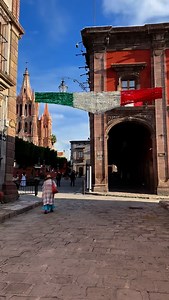 Top Airbnb’s en San Miguel de Allende 🤩🫶🏻 Conocimos @picsa_sma con varias opciones de hospedaje dentro de la Luminaria de 4 a 8 personas con múltiples amenidades perfecto para familia o amigos 🫶🏻✨ Información: 52 415 107 2427 | Explora San Miguel de Allende