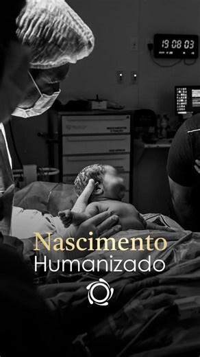 Domingos Mantelli - Ginecologista & Obstetra on Instagram: "Não é apenas MAIS UM nascimento! É o nascimento de uma vida e a transformação de outras vidas! É o nascimento de um bebê, mas também de uma mãe e de um pai. É preciso concentração, foco, fé e muito amor! Amor dos pais, e da equipe que o ampara! Todos da equipe médica devem ficar em silêncio. TODOS exceto os pais, que conversam com seu bebê que está chegando, que dizem o quanto o amam, o quanto o aguardam, e como ele é bem vindo. Enquant
