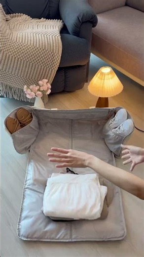 Packing for Paris hits different with this setup... 🥐🇫🇷 #jennibag #travelhacks #shortsviral