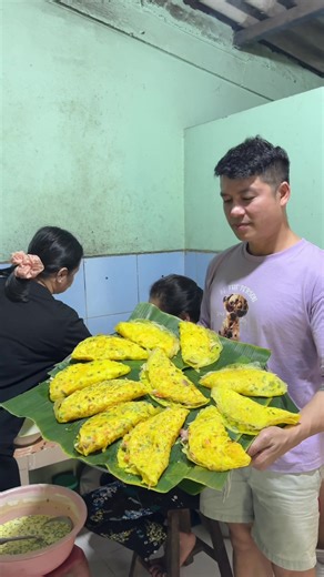 Hướng Dẫn Làm Bánh Xèo Tại Nhà Ngon Miệng