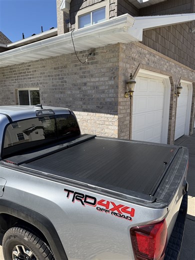 Roll-N-Lock A Series Tonneau Cover Tacoma 5ft | Truck Shells | KSL Classifieds
