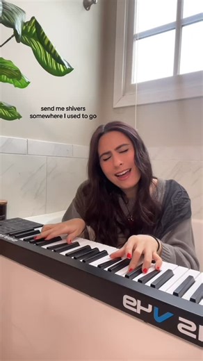 Lauren Cimorelli | Home - @wearegoodneighbours 🏡 #singing #cover | Instagram