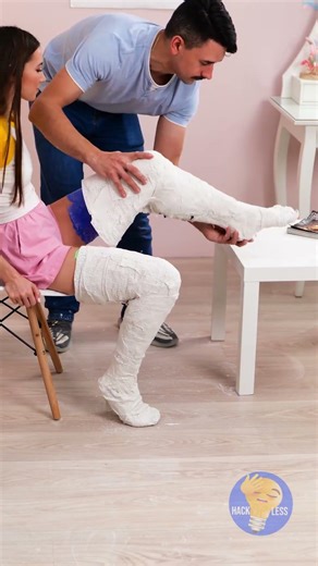 Horror Movie Table Design By 5 Minute Crafts 🦵🦵