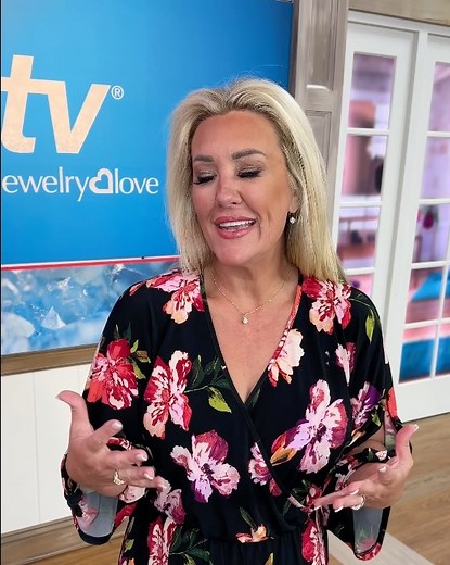 5.1K views · 79 reactions | Discover the elegance of Italian-made Jewelry with Bella Luce Italia™壟 Celebrate the launch with JTV Melissa Wolfe at 2p ET today: https://bit.ly/4cppT5s | JTV | Facebook