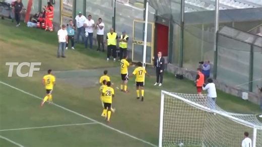 Acr, verso il nuovo anno. Ecco le strategie di mercato Si avvicina il 2026, e contestualmente il ritorno in campo del Messina che domenica sarà impegnato nella difficile trasferta contro l’Athletic Palermo. L’obiettivo di squadra e società è quello di proseguire sulla scia di quanto raccolto nella prima parte di stagione, con un occhio alle strategie di mercato per puntellare la rosa dove occorre. | Tcf Tv