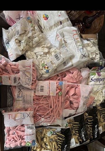 Balloon Delivery for the weekend 🎀#balloonartist #balloondelivery #pinks