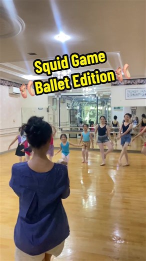 One fun ballet games to improve creativity and concentration at our ballet school, Lucy Ballet School 📍Info cabang klik bio #balletfun #ballet #lesballet #lesmenari #lesanak #kidsactivities #kidstok #kids #balletjakarta #kegiatananak #kegiatananakjakarta