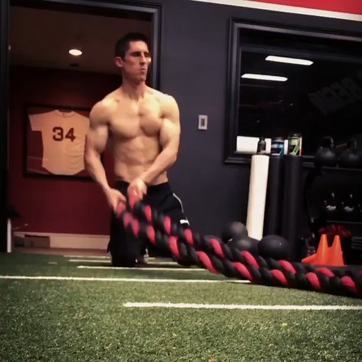 33K views · 779 reactions | Battle ropes can be moved in many...