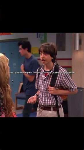 The signs were right in front of us he had his fetishes in every show #funny #victorious #icarly