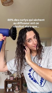 Abonne-toi pour de conseils 🤍 #diffuseur #boucles #cheveux Tuto comment utiliser un diffuseur, erreurs avec son diffuseur, comment sécher ses cheveux bouclés, cheveux bouclés, cheveux frisés, cheveux ondulés | Aux Portes du Naturel