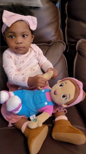 Ms. Rachel Official Speak & Sing Doll, 16 Tall Interactive Toy with 4 Songs & 16+ Phrases