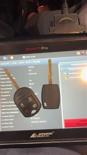 2017 Ford escape new remote key for Manchester Auto not an instructional video #Allockandkeyco #LocksmithLife #work #STL #SmartPro