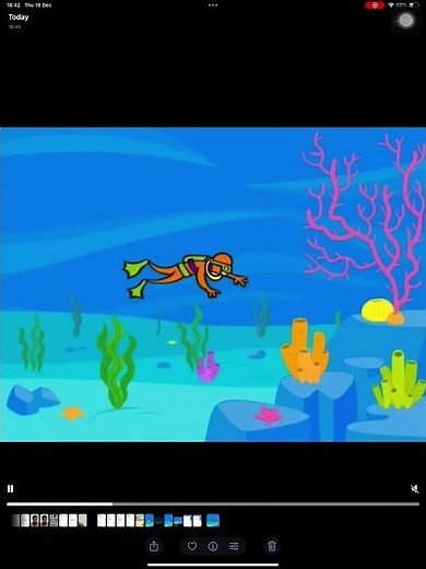 Hello, I am under the water, please help me - meme