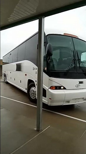 Gettin on the charter bus