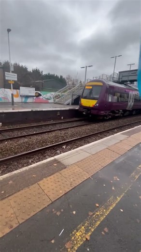 Derby / Newark Castle Train Leaving