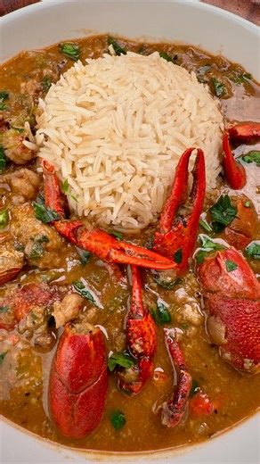 Marisa D. | Louisiana Creole | Recipes on Instagram: "My favorite crawfish dish is crawfish bisque. It’s a labor of love, but once you try it, you’ll soon know that it’s worth all the work. If you want the full detail recipe and tutorial, it is on my website in my bio. #creole #creolefood #creolerecipes #louisiana #neworleans #crawfish #louisianacreole #risascuisine"