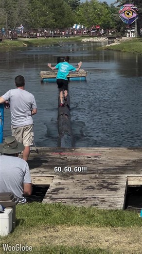 Epic log running in water | Now I've Seen Everything