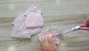 5.4K views · 33 reactions | Very easy to sew. How to sew key pouch. How to make a keychain Made into a very cute keychain #roll #keychain #keychain #giftidea #homemade souvenirs #homemade gifts #sewing #diy #crafts #fabric scraps #fabric scraps #sewing ideas #Cutting project | Diy By.rutchanoo | Facebook