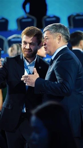 Камиль Байрамов 🇰🇿🇦🇿 on Instagram: "Jańa kezeń - Jańa Konstıtýtsııa 🇰🇿 Tarıhı sátke kýá bolýdamyz. Создана Общенациональная коалиция. Принял участие в заседании по поддержке проведения республиканского референдума - ключевые моменты и атмосферу встречи показал во влоге. Глава государства подписал Указ: 15 марта 2026 года состоится республиканский референдум. Впереди важный этап для страны. Сейчас фокус - на разъяснении предстоящих изменений и вовлечении общества в открытое обсуждение."