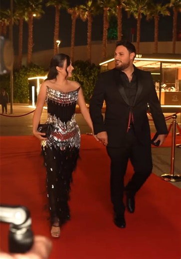 Donica Loci By The Hour Dress Review and Styling