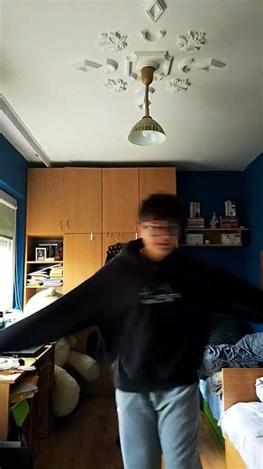 spinning in a circle is so fun tbh