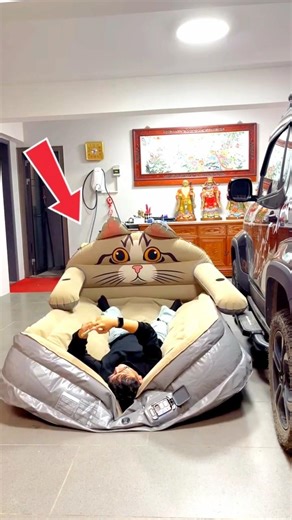 🤯 Self-Inflating Smart Bed #shorts #bed