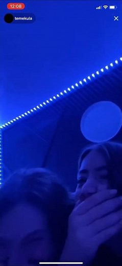 F/F DOUBLE HANDGAG | HAND OVER MOUTH