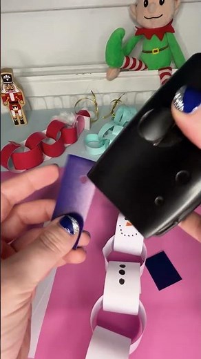 SIMPLE paper chains for Christmas!