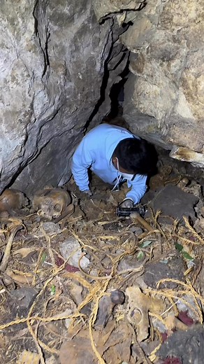 I found hundreds of elongated skulls, three thousand years old, in a cave in Peru #fblifestyle | Alfonso Santaella