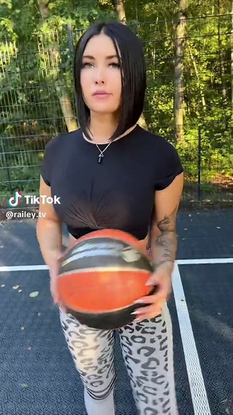 Male vs Female Basketball: Learn the Basics with Railey Diesel