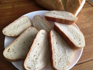 How to cut bread
