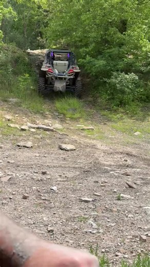 RZR Pro XP: Breaking Axle on Playground at Windrock