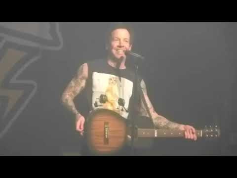 Simple Plan - Perfect (Live in Montréal)